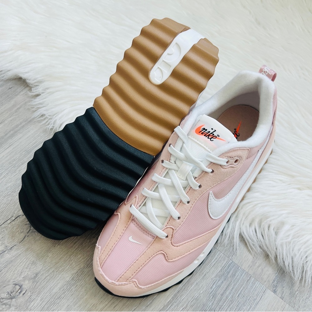 NWT Nike Air Max Dawn Women’s Shoes - Picture 4 of 11
